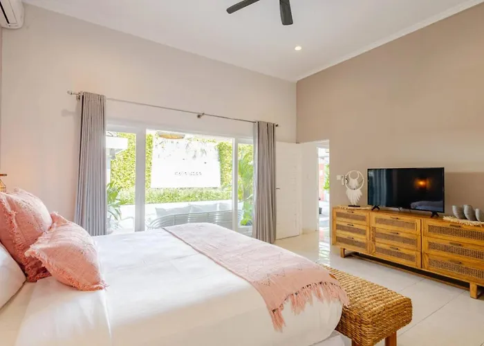 6br Luxe Pool Group Escape Villa Seminyak