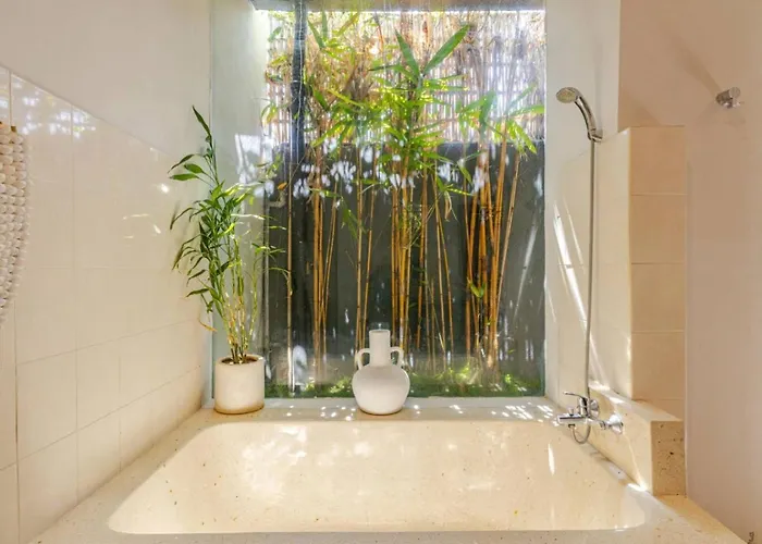 6br Luxe Pool Group Escape Seminyak