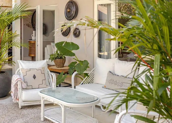 Villa 6br Luxe Pool Group Escape Seminyak