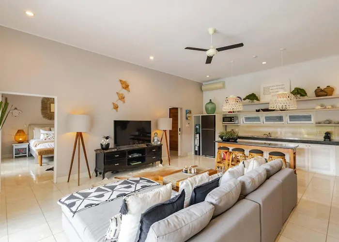 6br Luxe Pool Group Escape *