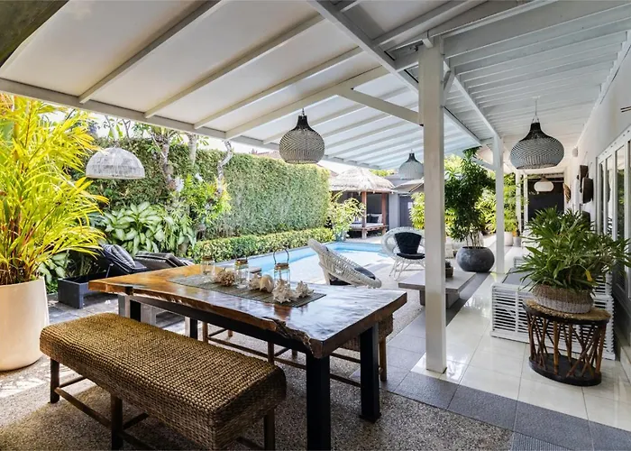 6br Luxe Pool Group Escape