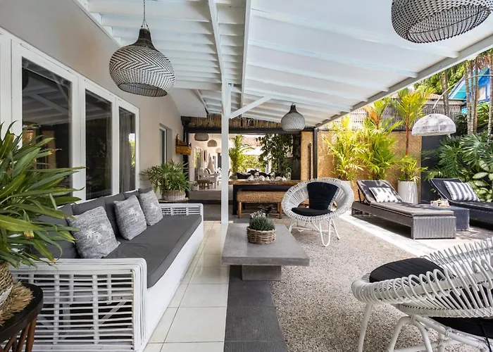 Villa 6br Luxe Pool Group Escape Seminyak